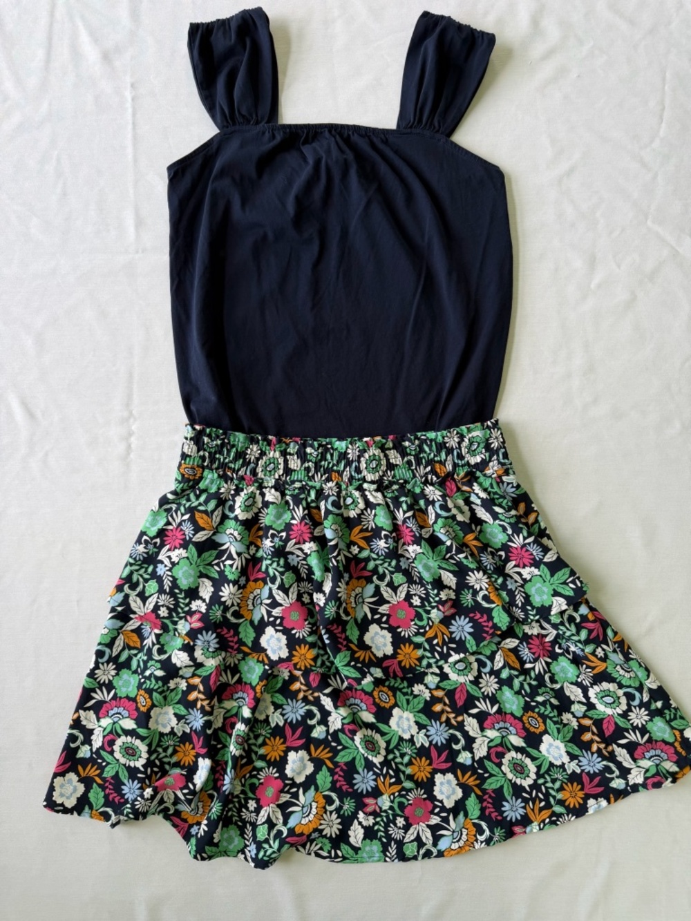 LOFT 2-Piece Set Black Tank Top & Floral Mini Skirt - Size Medium